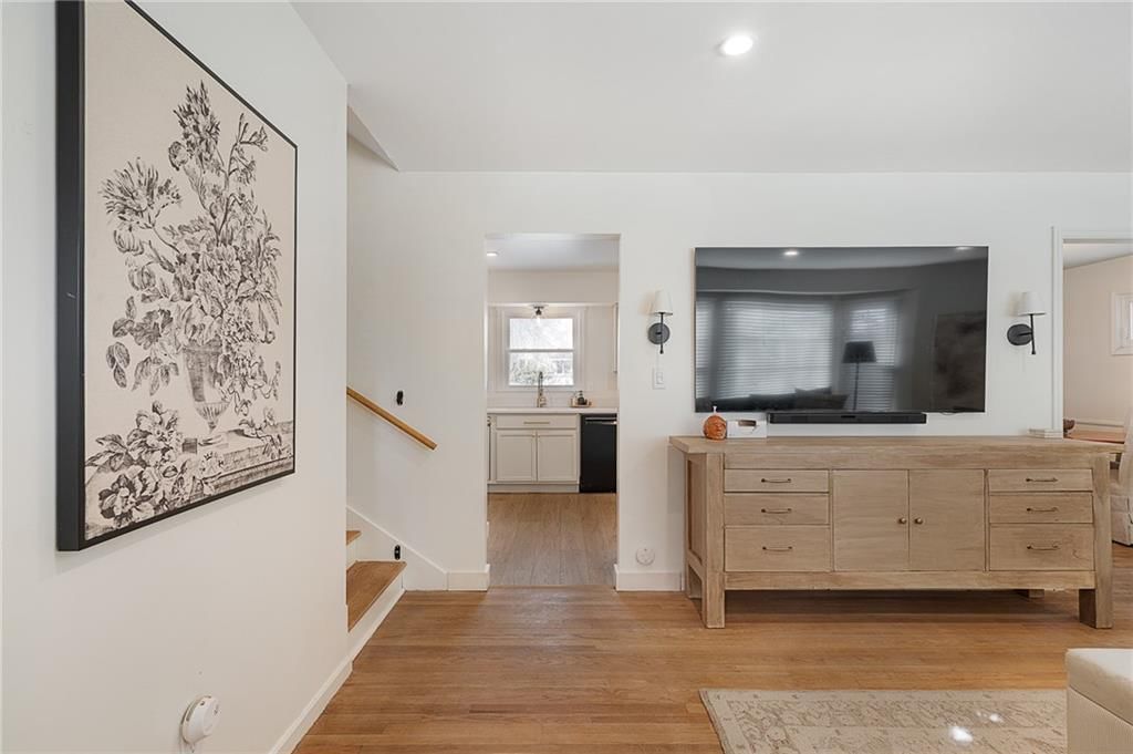 8704 W 72nd Street — photo 6