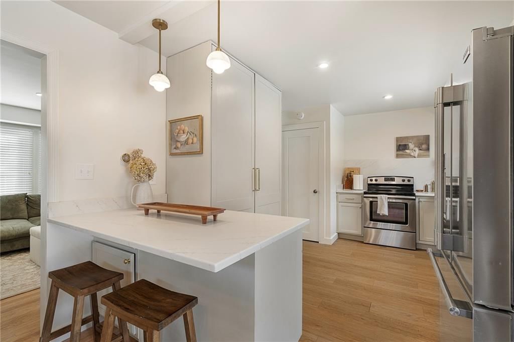 8704 W 72nd Street — photo 17
