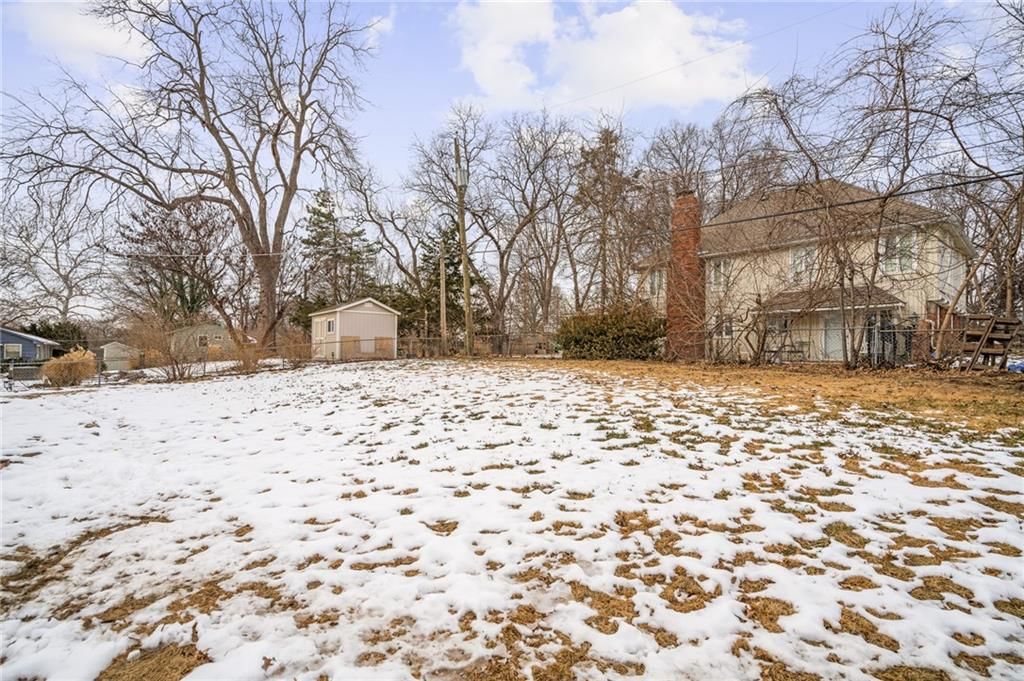 8704 W 72nd Street — photo 36