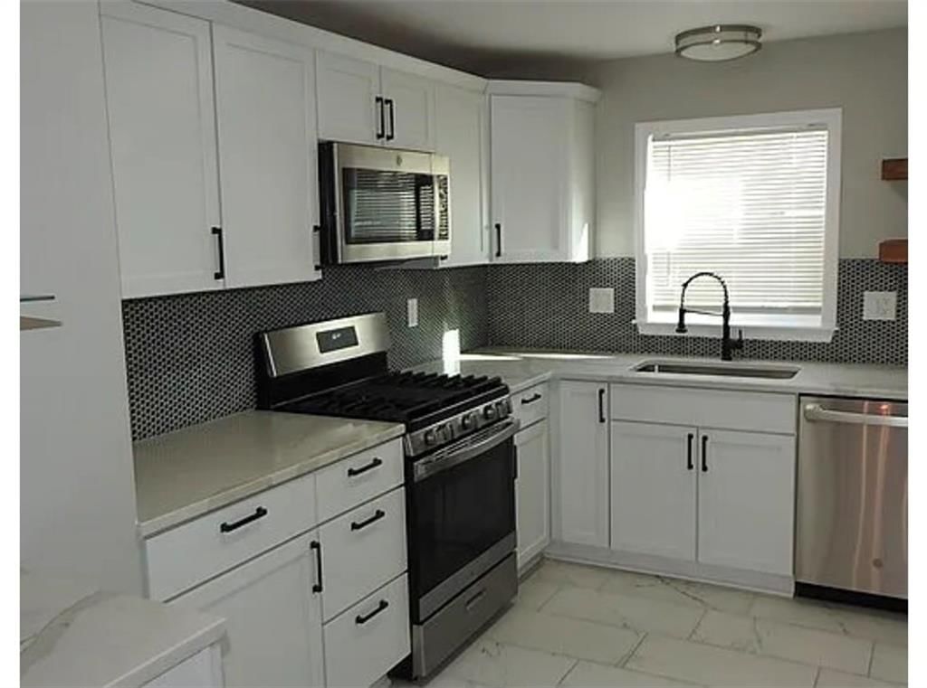 5025 Lydia Avenue — photo 6