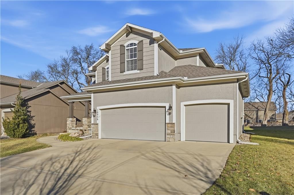 16936 W 163rd Terrace — photo 39
