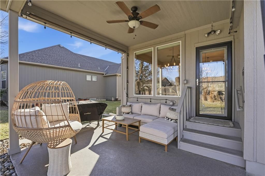 16936 W 163rd Terrace — photo 44