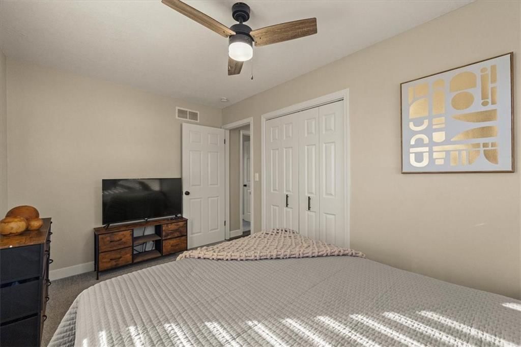 602 S Cedar Street — photo 37