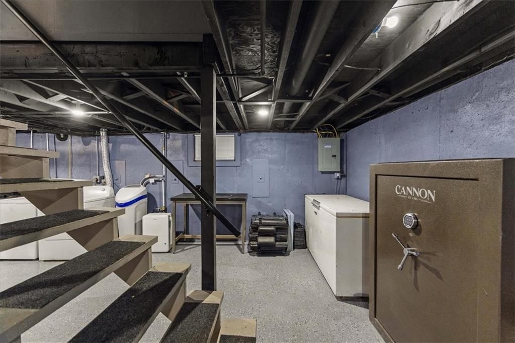 602 S Cedar Street — photo 47