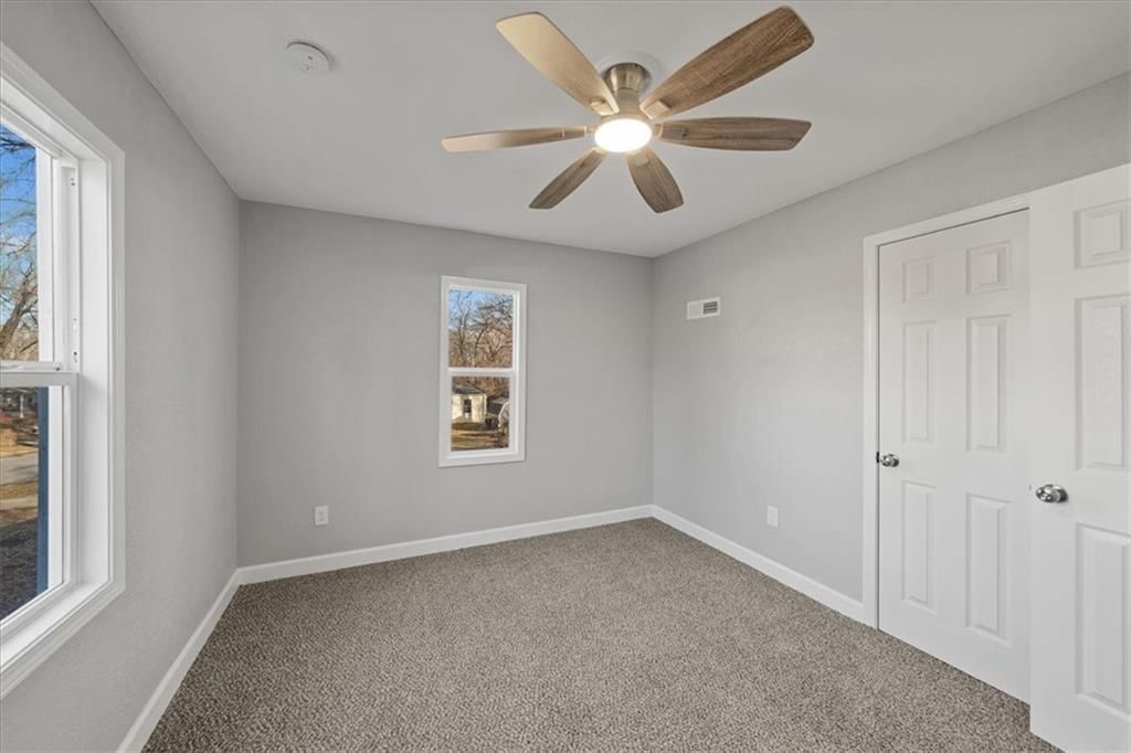 7125 Walrond Avenue — photo 16