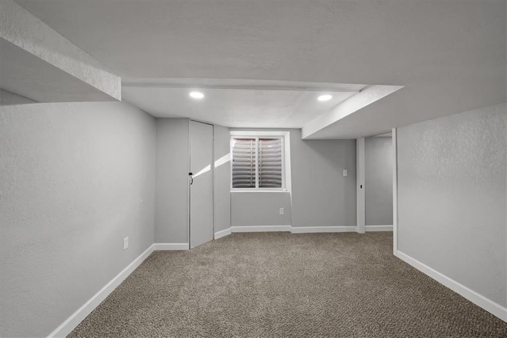 7125 Walrond Avenue — photo 21