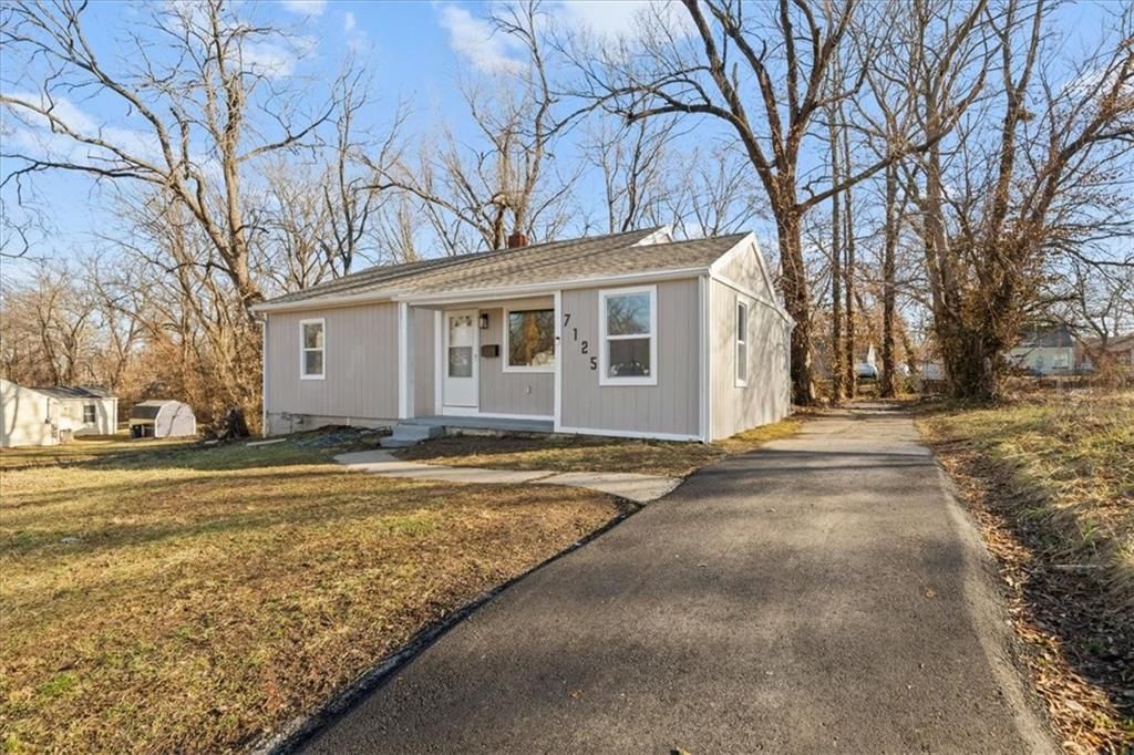7125 Walrond Avenue — photo 29