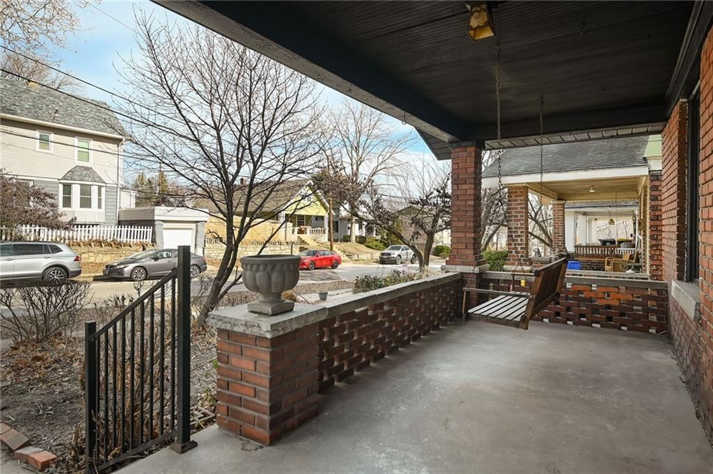 1621 W 41st Street — photo 3