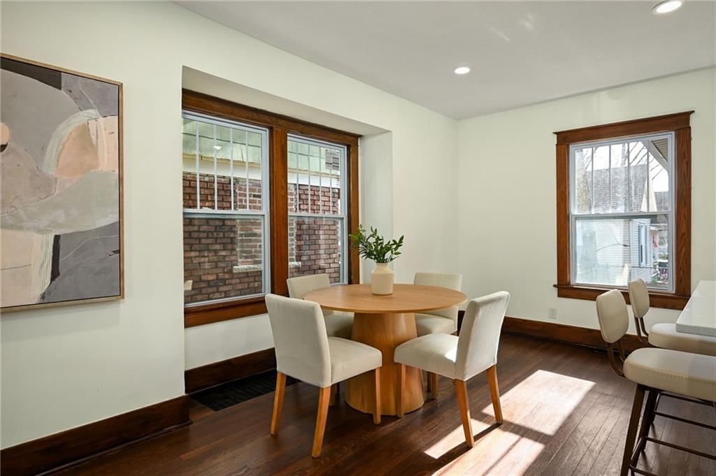 1621 W 41st Street — photo 9