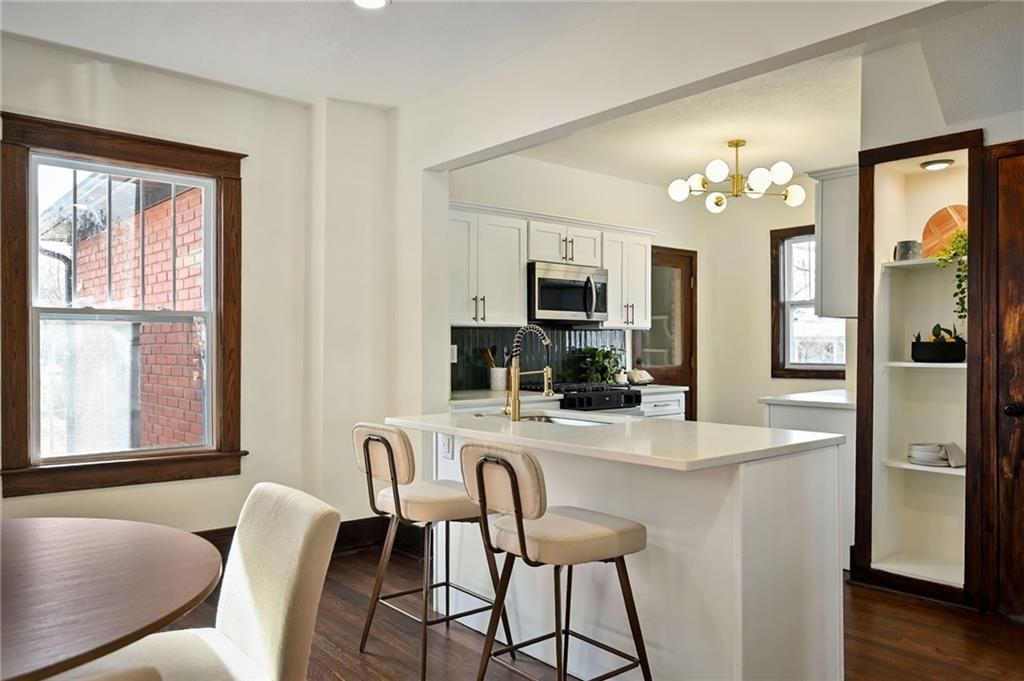 1621 W 41st Street — photo 10