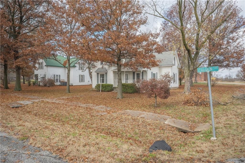 202 Cullen Avenue — photo 38