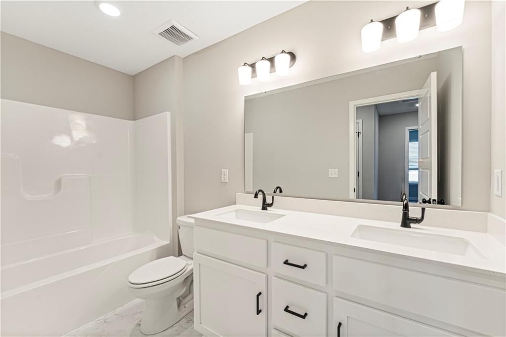 8822 SW 10th Street — photo 17