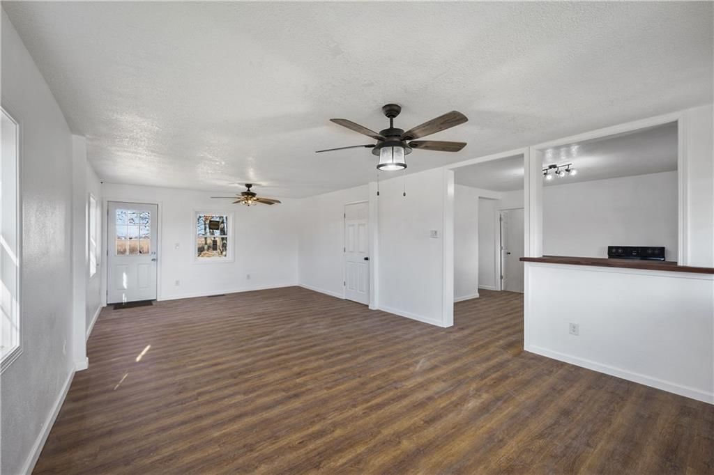 1015 W 21st Street — photo 9