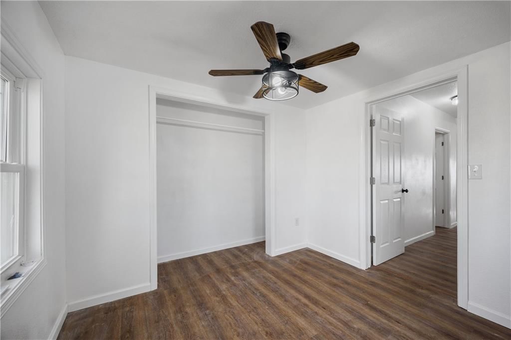 1015 W 21st Street — photo 18
