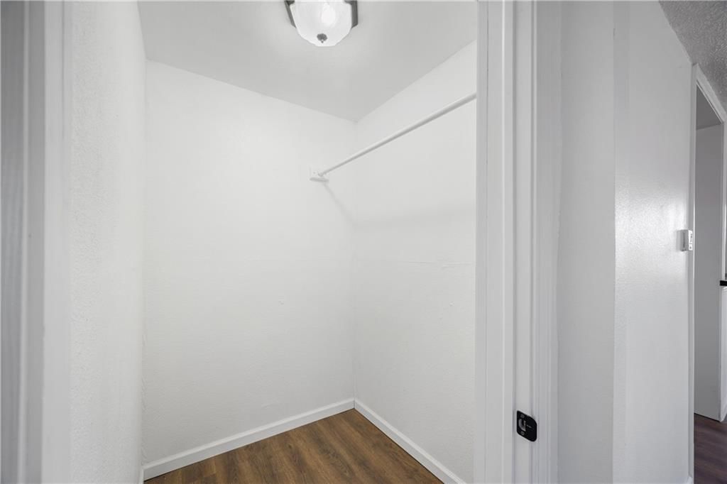 1015 W 21st Street — photo 19