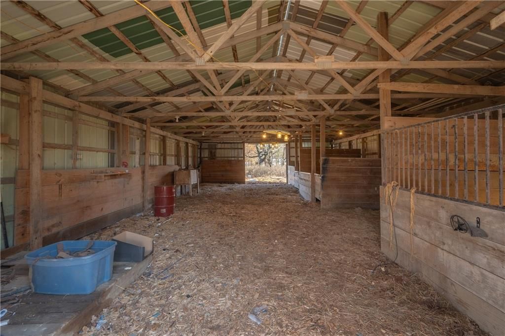 1015 W 21st Street — photo 22
