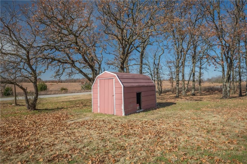 1015 W 21st Street — photo 23