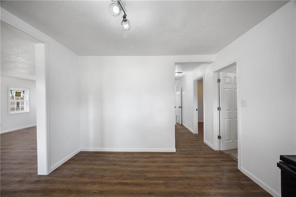 1015 W 21st Street — photo 24