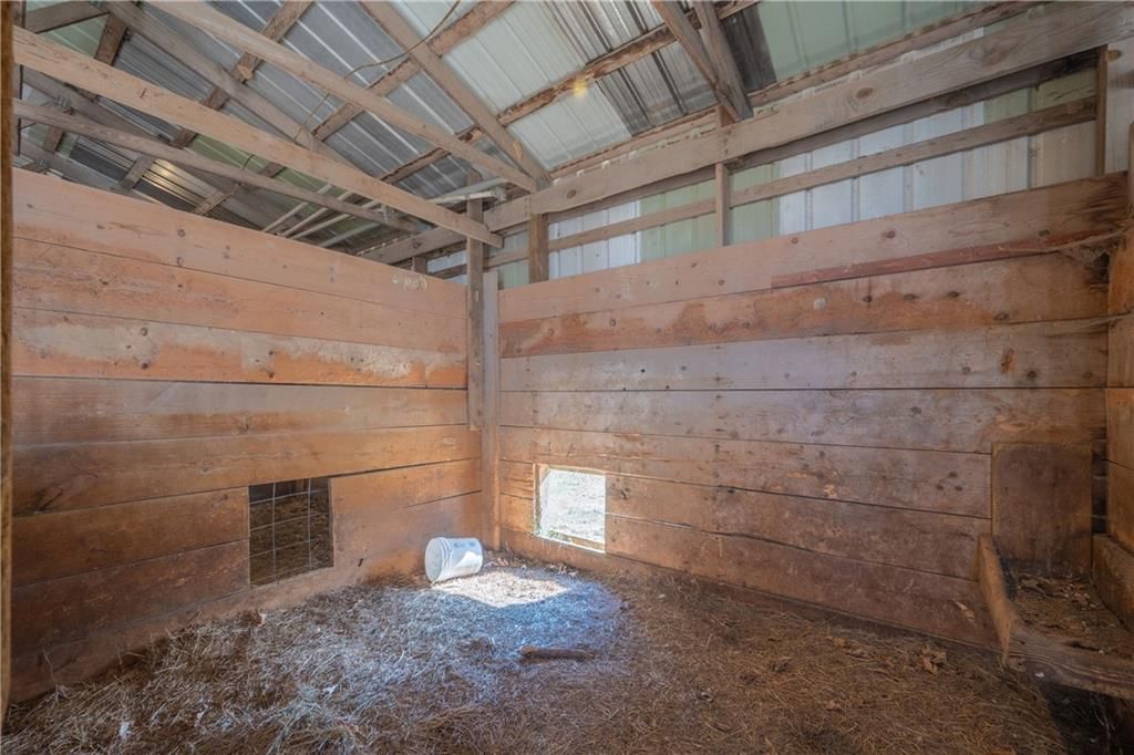 1015 W 21st Street — photo 29