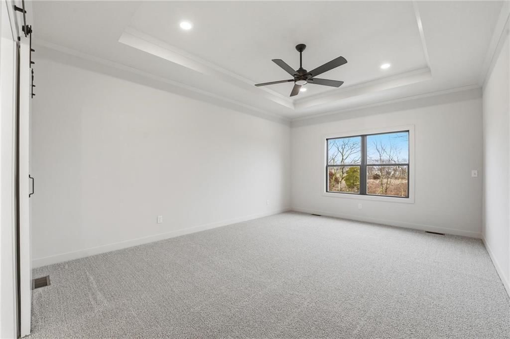 10515 N Liberty Street — photo 24