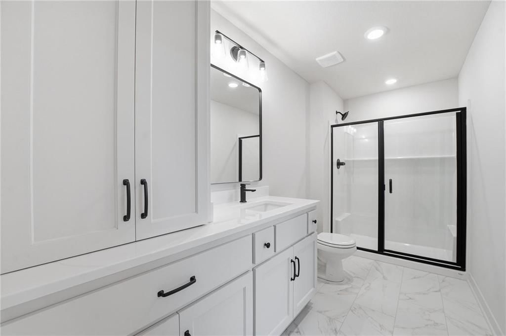 10515 N Liberty Street — photo 41