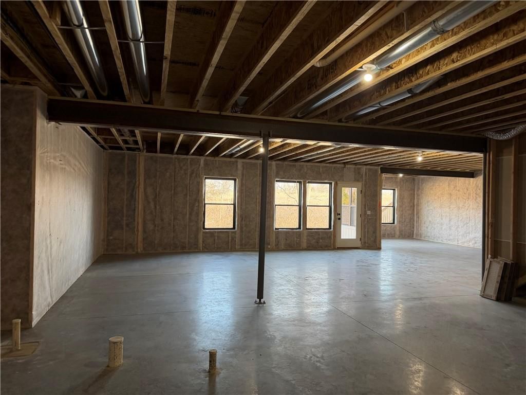 10515 N Liberty Street — photo 47