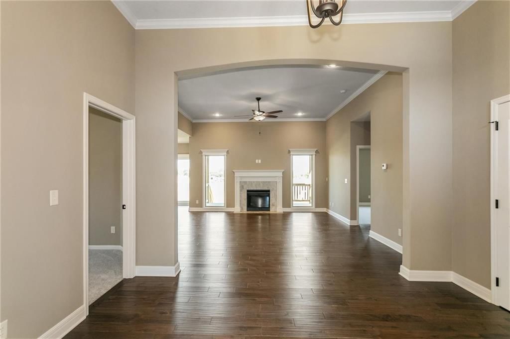 8912 N Monroe Avenue — photo 5