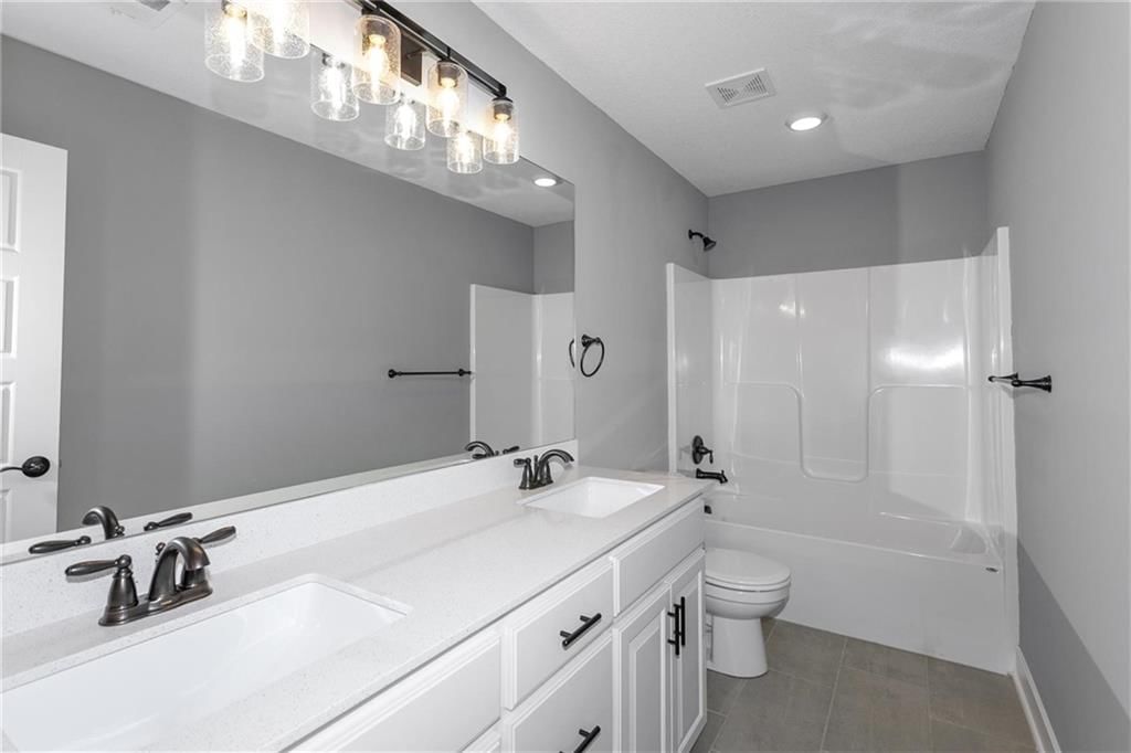 8907 NW Monroe Avenue — photo 22