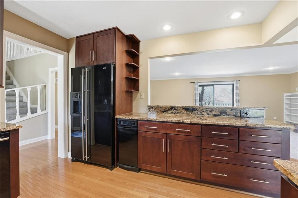 6114 Greenwood Street — photo 8