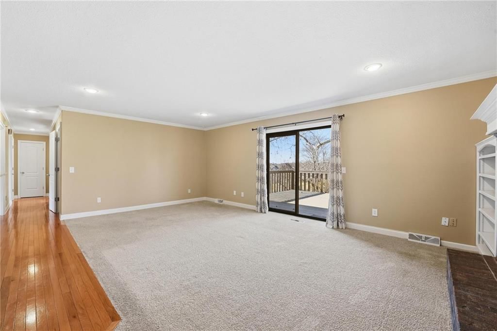 6114 Greenwood Street — photo 18