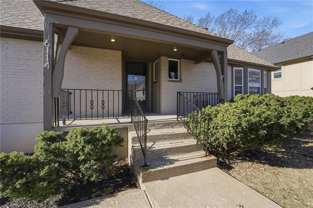 6114 Greenwood Street — photo 36