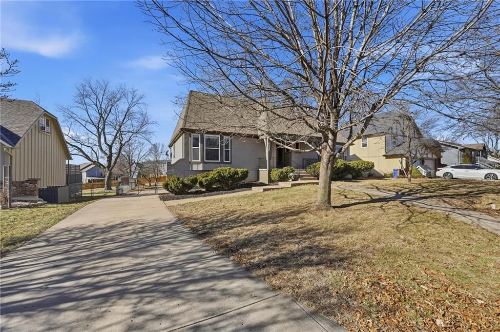 6114 Greenwood Street — photo 41