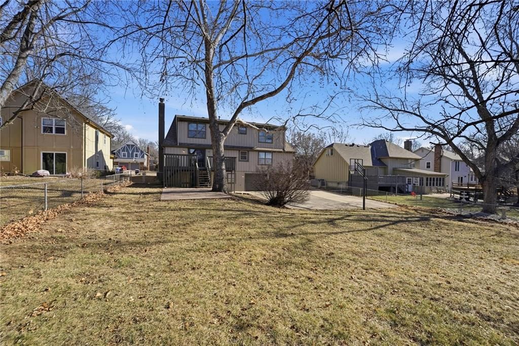 6114 Greenwood Street — photo 44