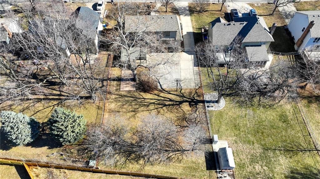 6114 Greenwood Street — photo 58