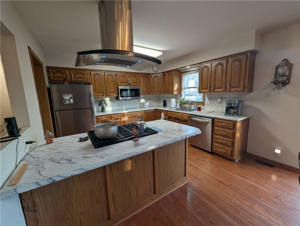 705 E South Street — photo 5