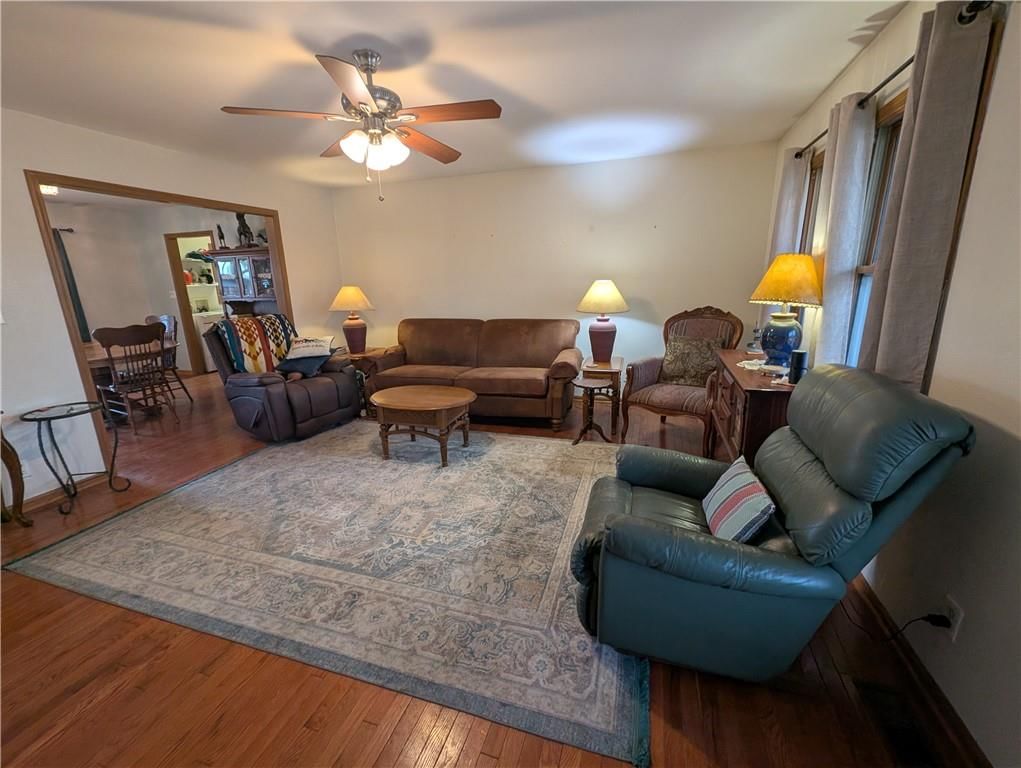 705 E South Street — photo 8