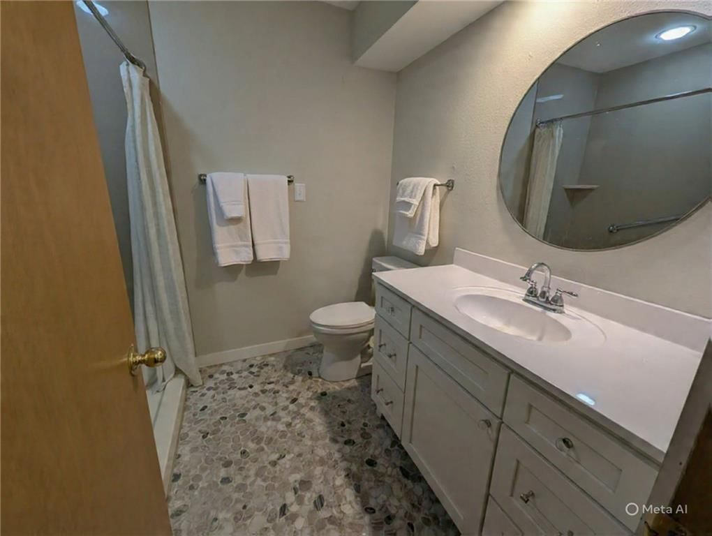 705 E South Street — photo 13