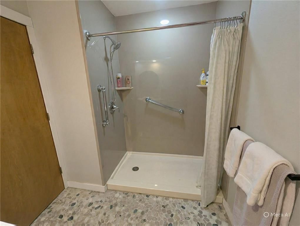 705 E South Street — photo 14