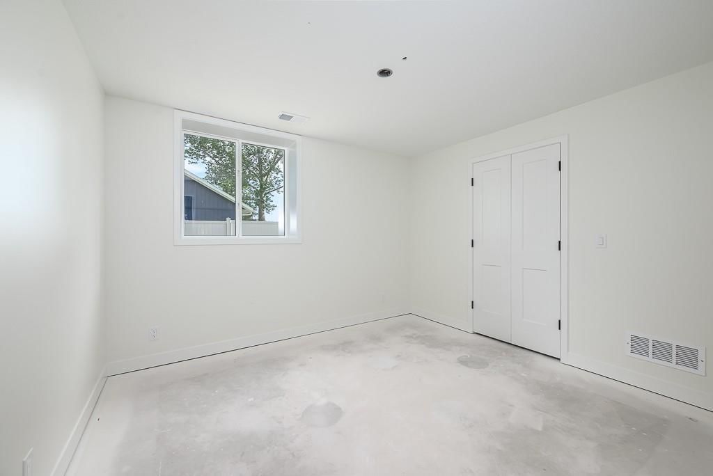 11456 Yecker Avenue — photo 20