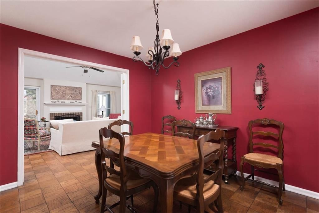 8706 Walmer Street — photo 9