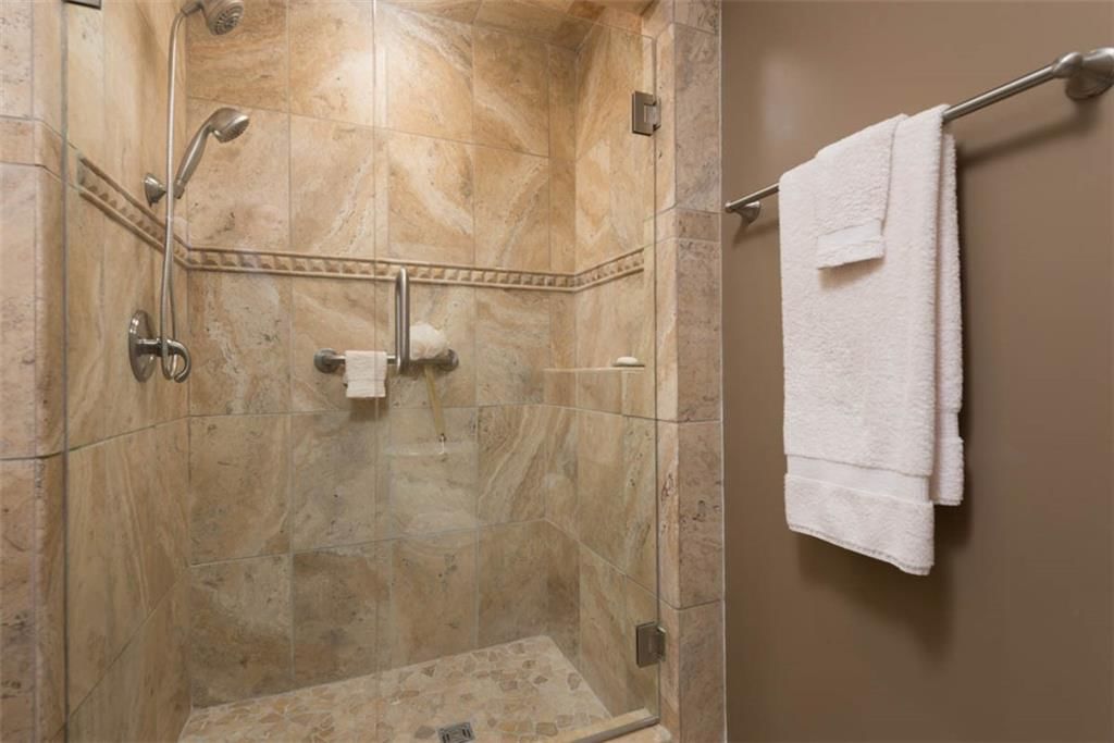 8706 Walmer Street — photo 18