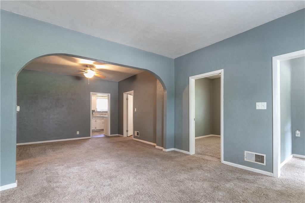 1822 S NORTHERN Boulevard — photo 3