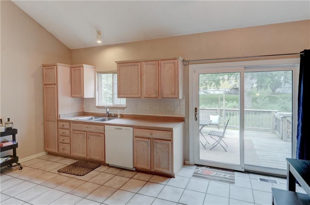 4945 N Euclid Avenue — photo 11