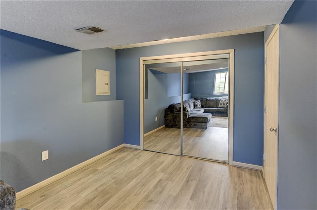 4945 N Euclid Avenue — photo 30