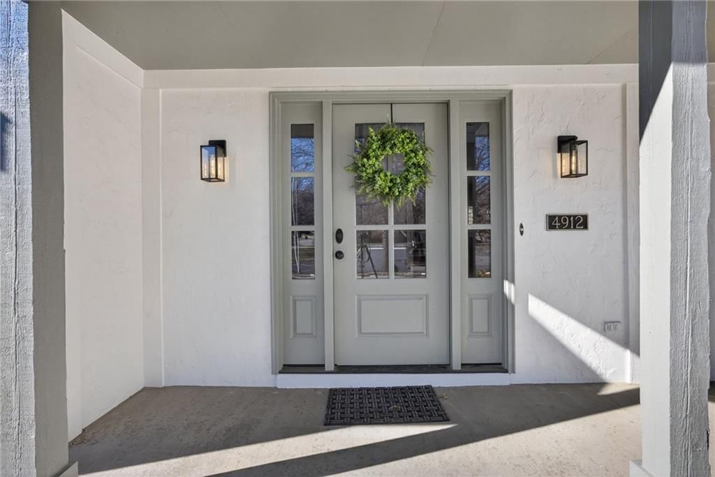 4912 W 114th Street — photo 2