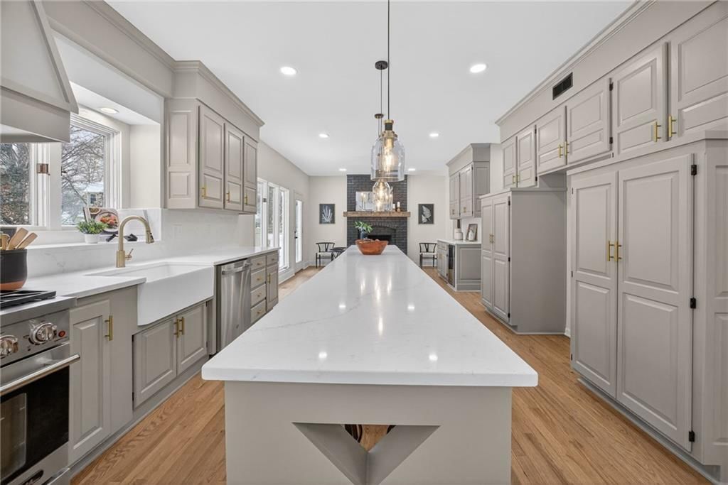 4912 W 114th Street — photo 16