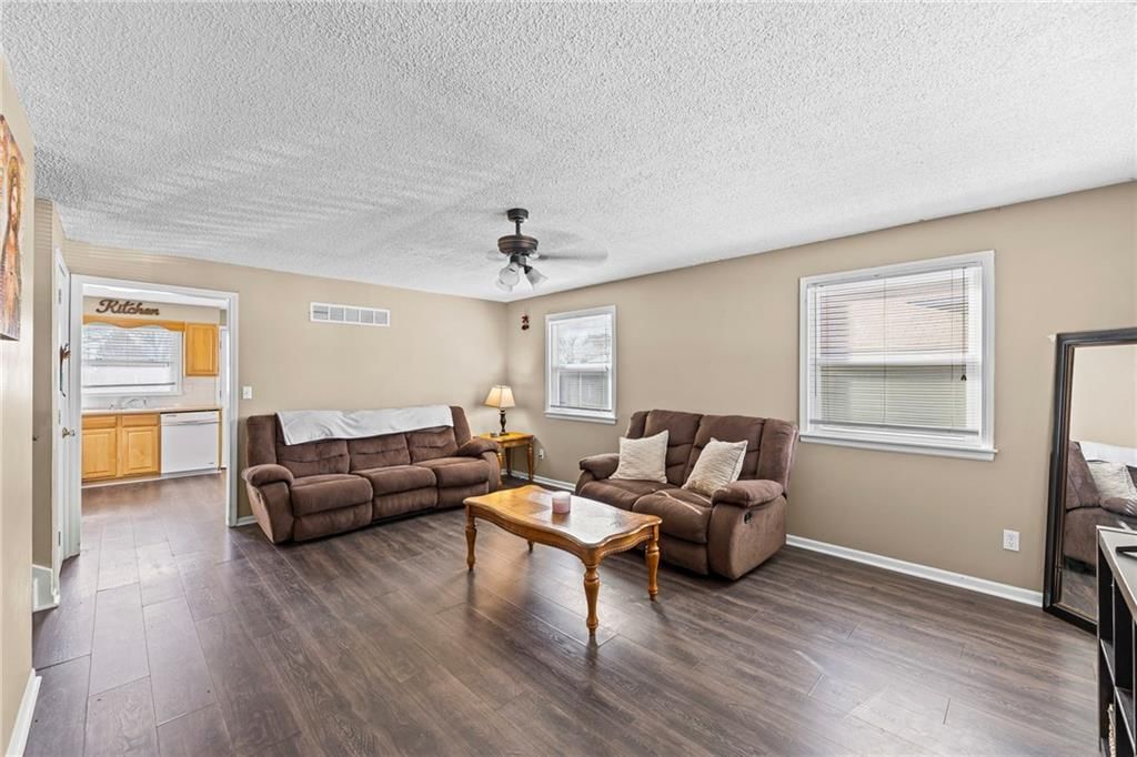 5515-5517 Crest Drive — photo 6