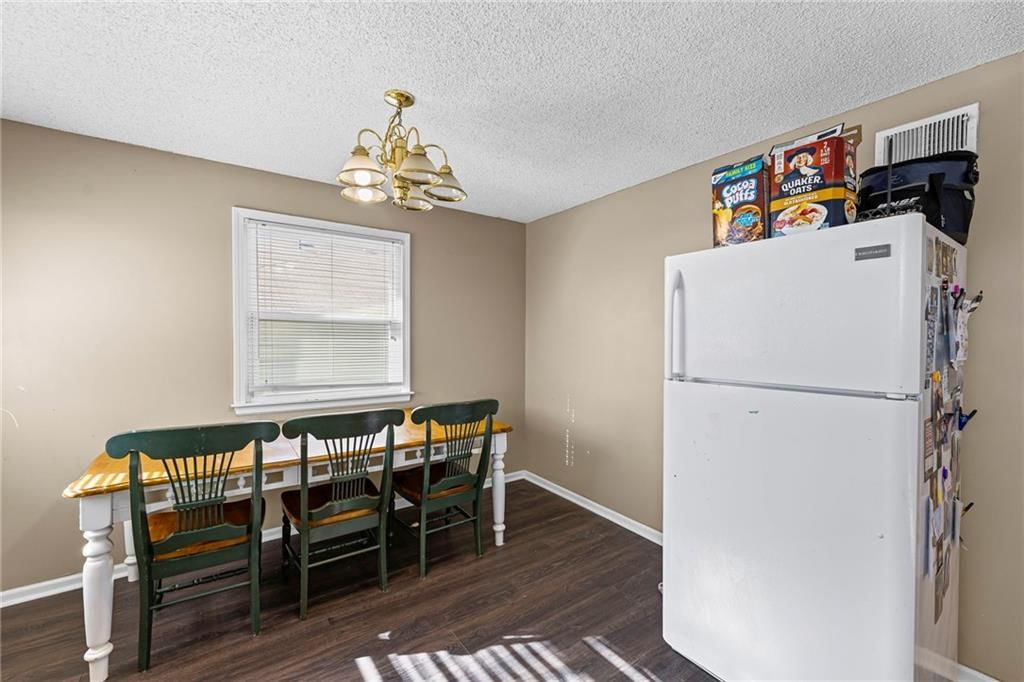 5515-5517 Crest Drive — photo 8