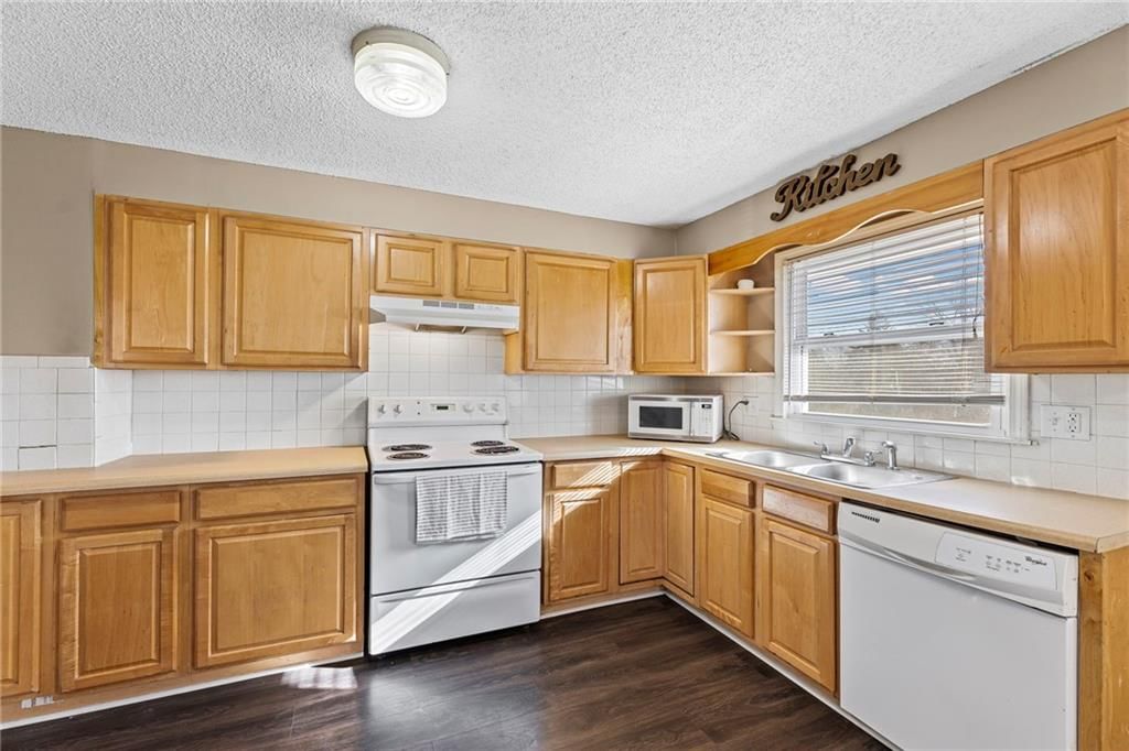 5515-5517 Crest Drive — photo 12