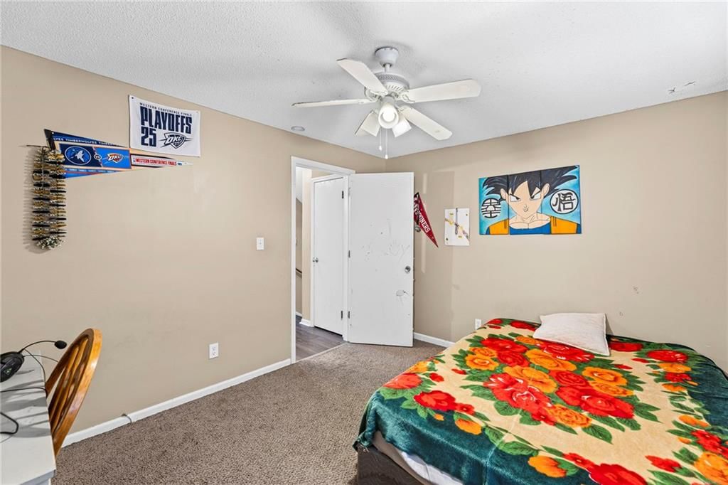 5515-5517 Crest Drive — photo 22